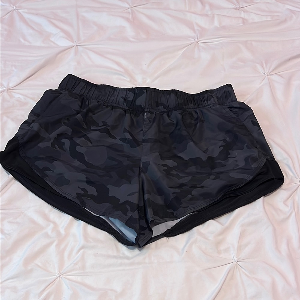 Athletic Works Black Camo Shorts Lightweight Moisture-Wicking